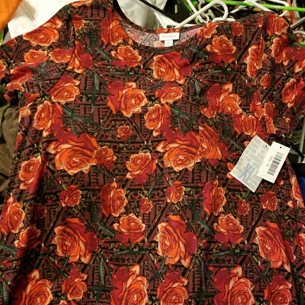 Lularoe Carly